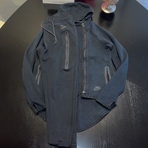 Black Nike Tech Suit